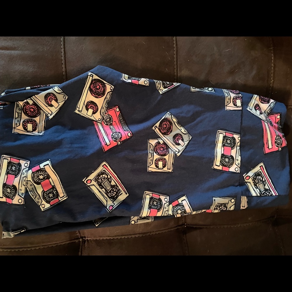 Lula Roe !! - Picture 3 of 14